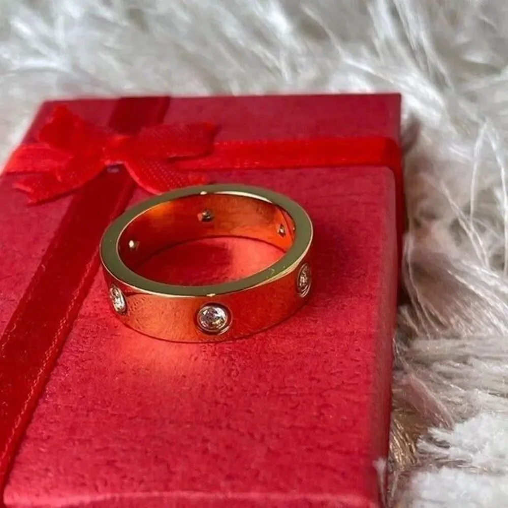 Forever In Love Ring -‎ Stainless Steel GOLD TONE with stone- Size 9